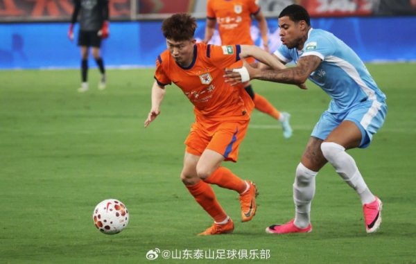 山东泰山1-2河南俱乐部，受密集赛程与伤病影响发挥未达预期