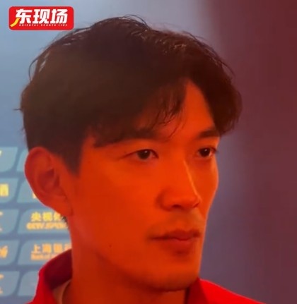 颜骏凌：德比战更多比的是心态，赛前看到名单觉得马纳法踢右边