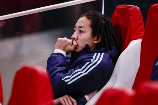 迪马：都灵有意华裔中场菲慈占·天乐，和阿贾克斯的谈判进展积极