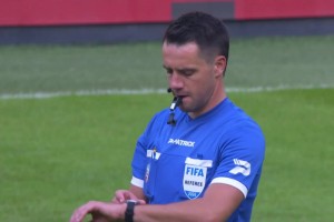 尤文1-0客胜标准列日 米雷蒂替补任意球制胜+错失空门良机