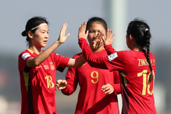 U-18女足集训名单：王洪亮挂帅；周雅洁、宋语领衔31名球员入选