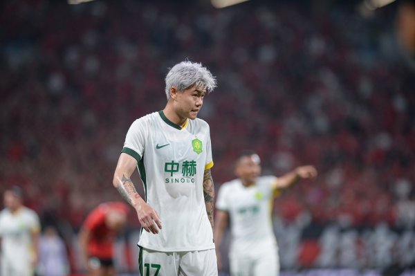 出战57分钟状态受质疑！杨立瑜赛后致歉：没踢好，抱歉